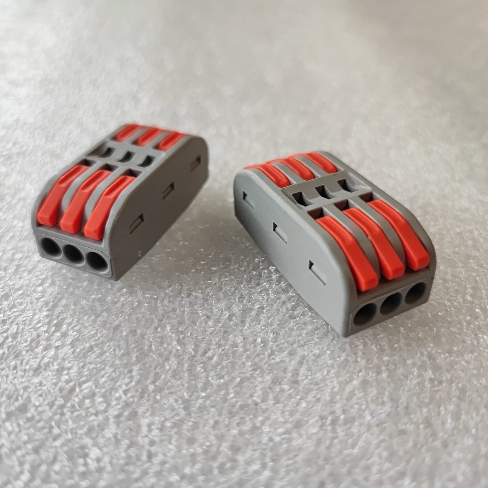 Redisson PCT-223 3Pin Compact Splicing Connector - Secure and Efficient Wire Splicing - Electromann SA