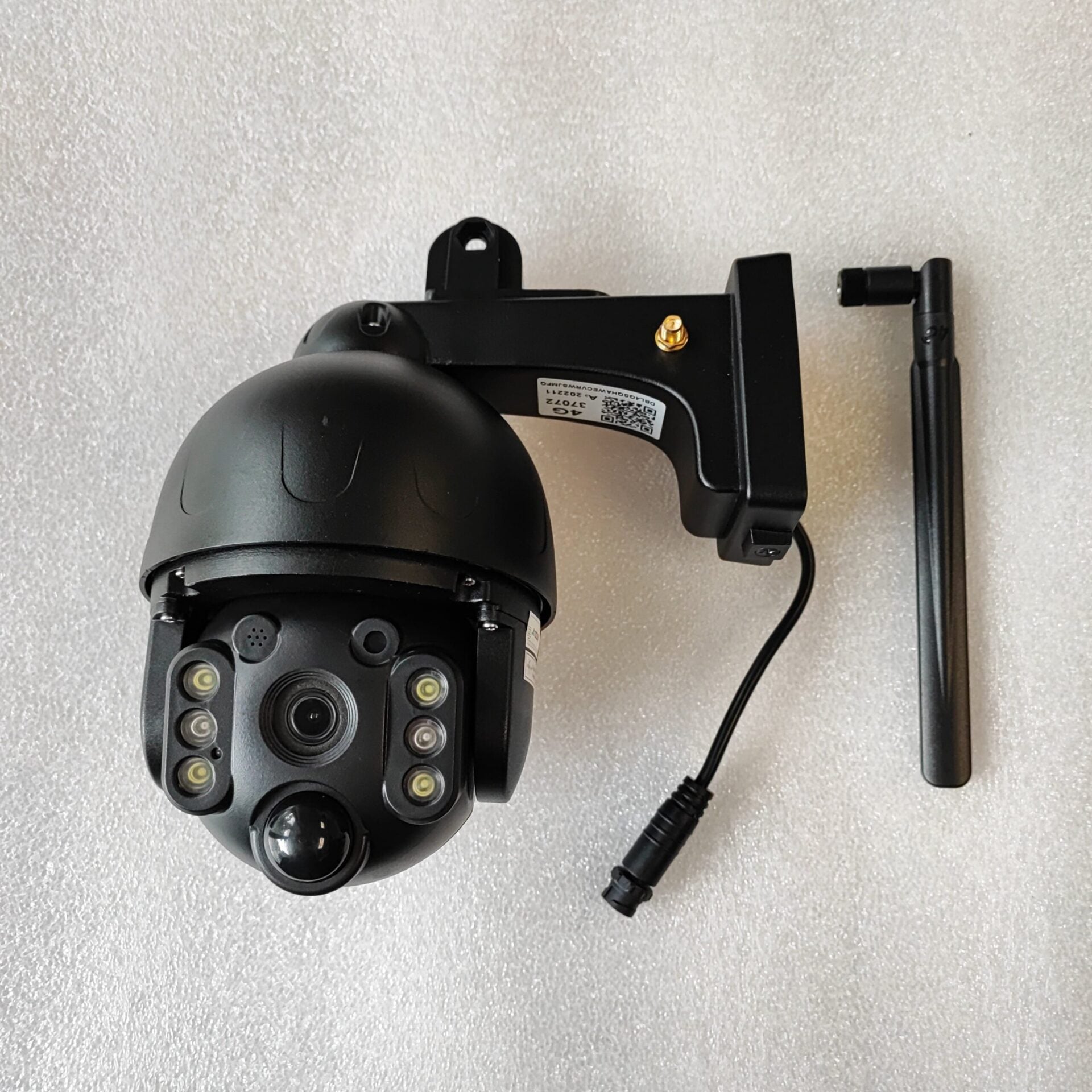 Andowl Q-SX80 Solar 4K HD Wifi+5G Outdoor Smart IP PTZ Camera - High-Quality Surveillance Camera with Wifi and PTZ Functionality (10005804) - Electromann SA