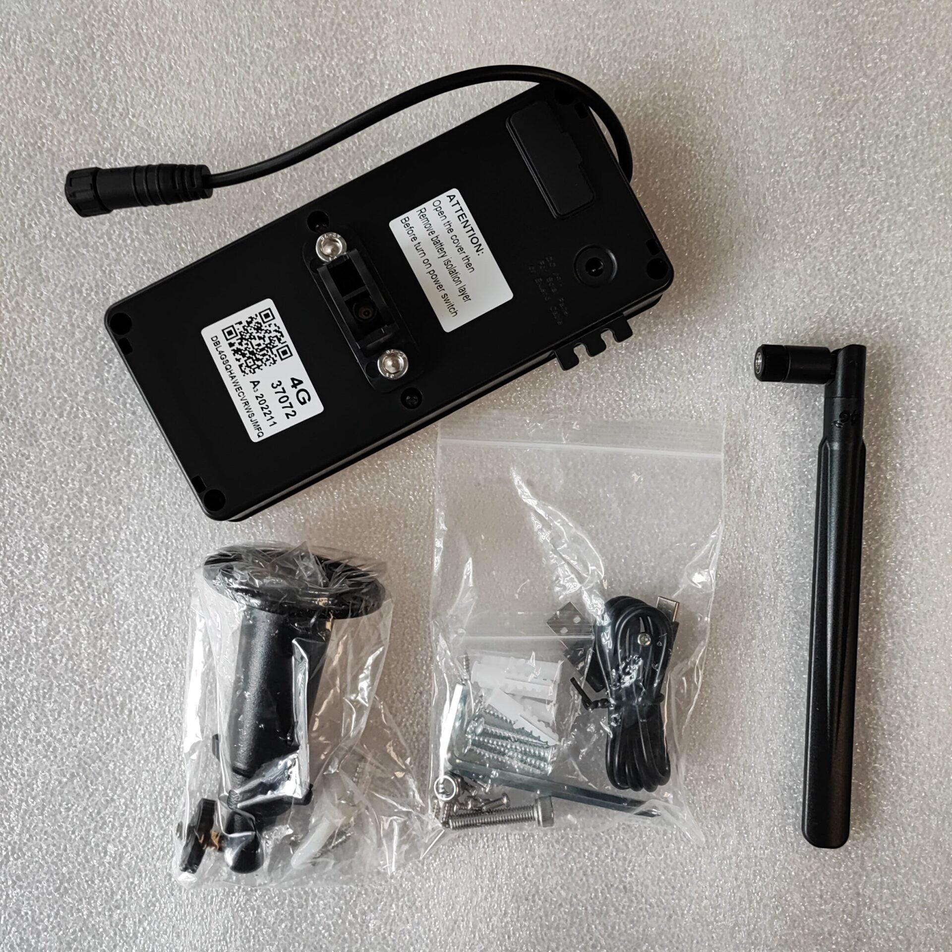 Andowl Q-SX80 Solar 4K HD Wifi+5G Outdoor Smart IP PTZ Camera - High-Quality Surveillance Camera with Wifi and PTZ Functionality (10005804) - Electromann SA