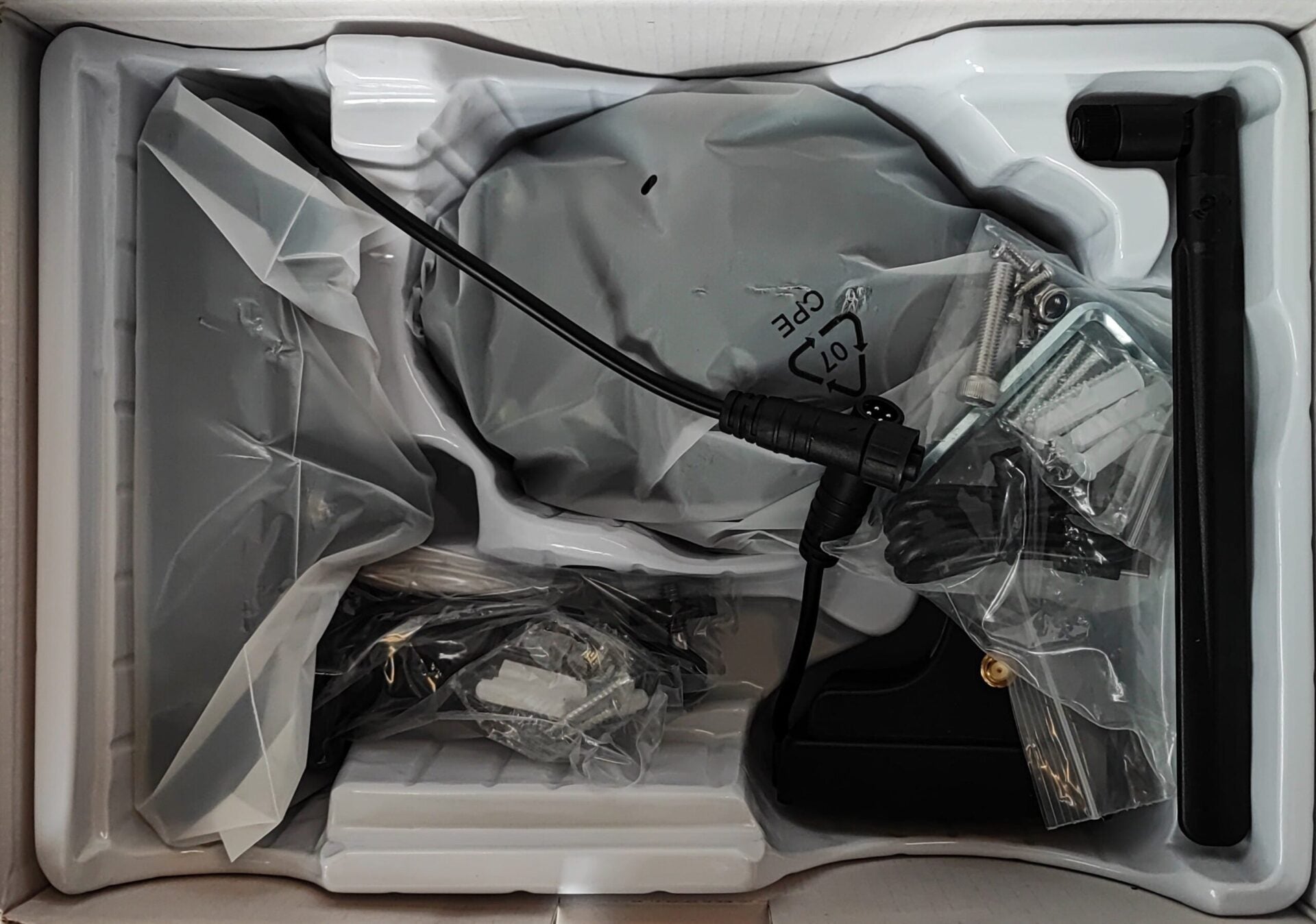 Andowl Q-SX80 Solar 4K HD Wifi+5G Outdoor Smart IP PTZ Camera - High-Quality Surveillance Camera with Wifi and PTZ Functionality (10005804) - Electromann SA