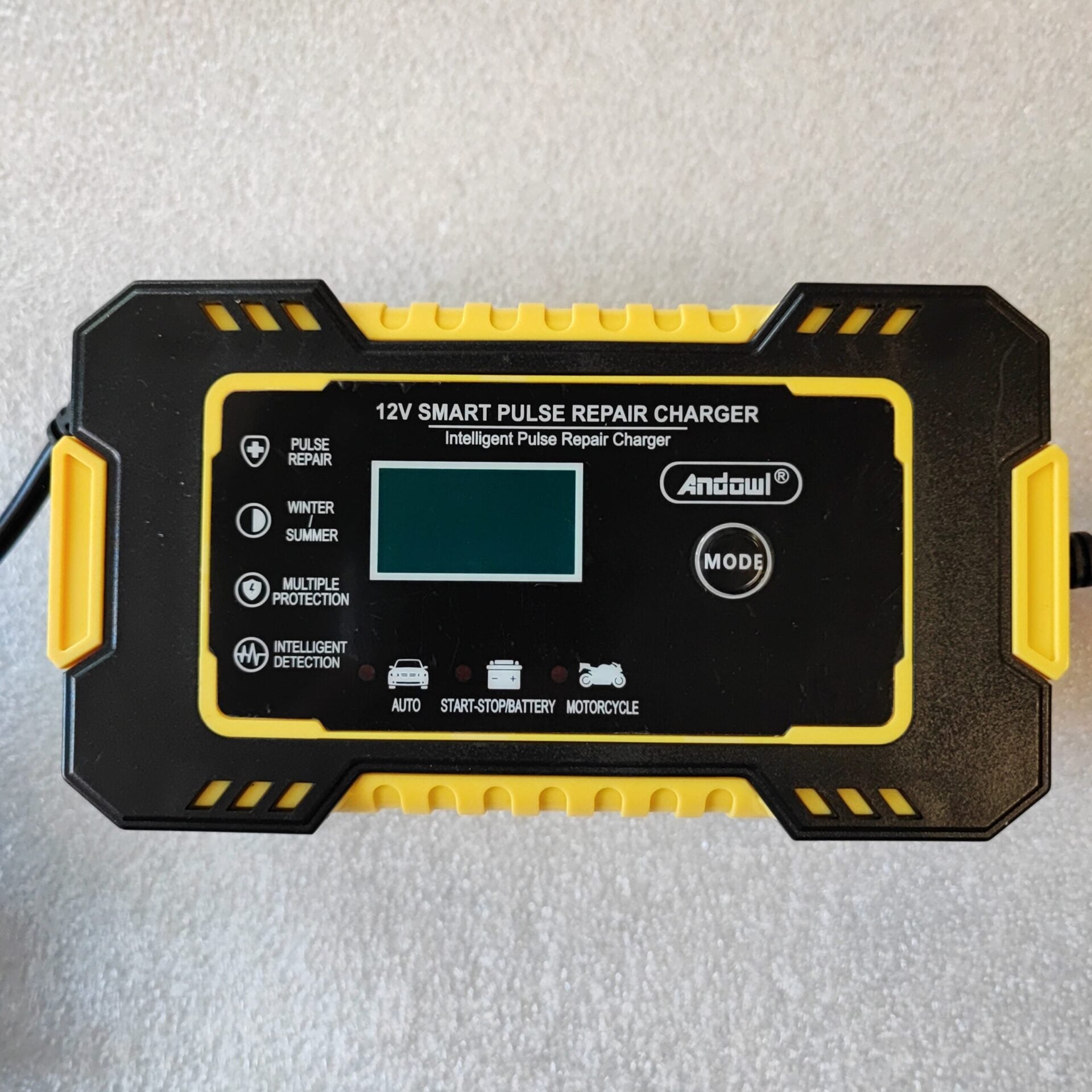 Andowl Q-DP9921 12V Intelligent Rapid Battery Charger - Fast and Efficient Charging - Electromann SA