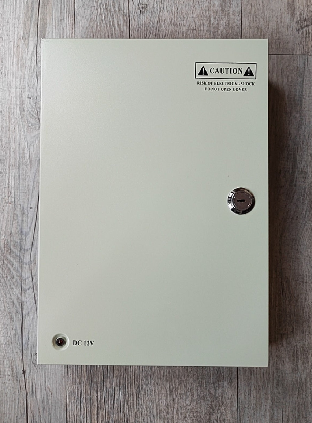 12v 20 Amp 18CH Power Supply with Metal Enclosure - Electromann SA