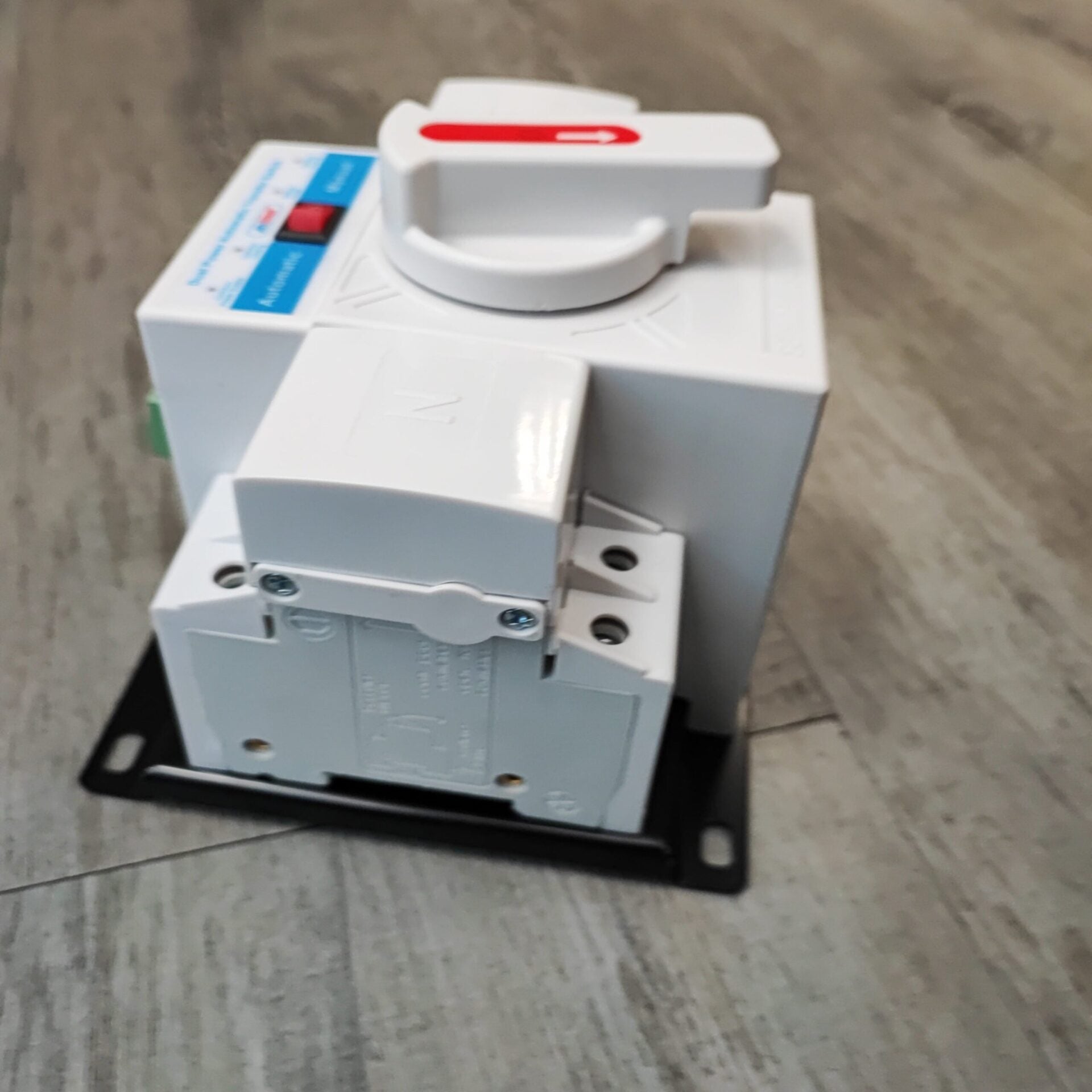 ANDOWL Q-KG630 63Amp 2 Pole AC220v Automatic Changeover Switch - Reliable and Efficient Power Transfer - Electromann SA