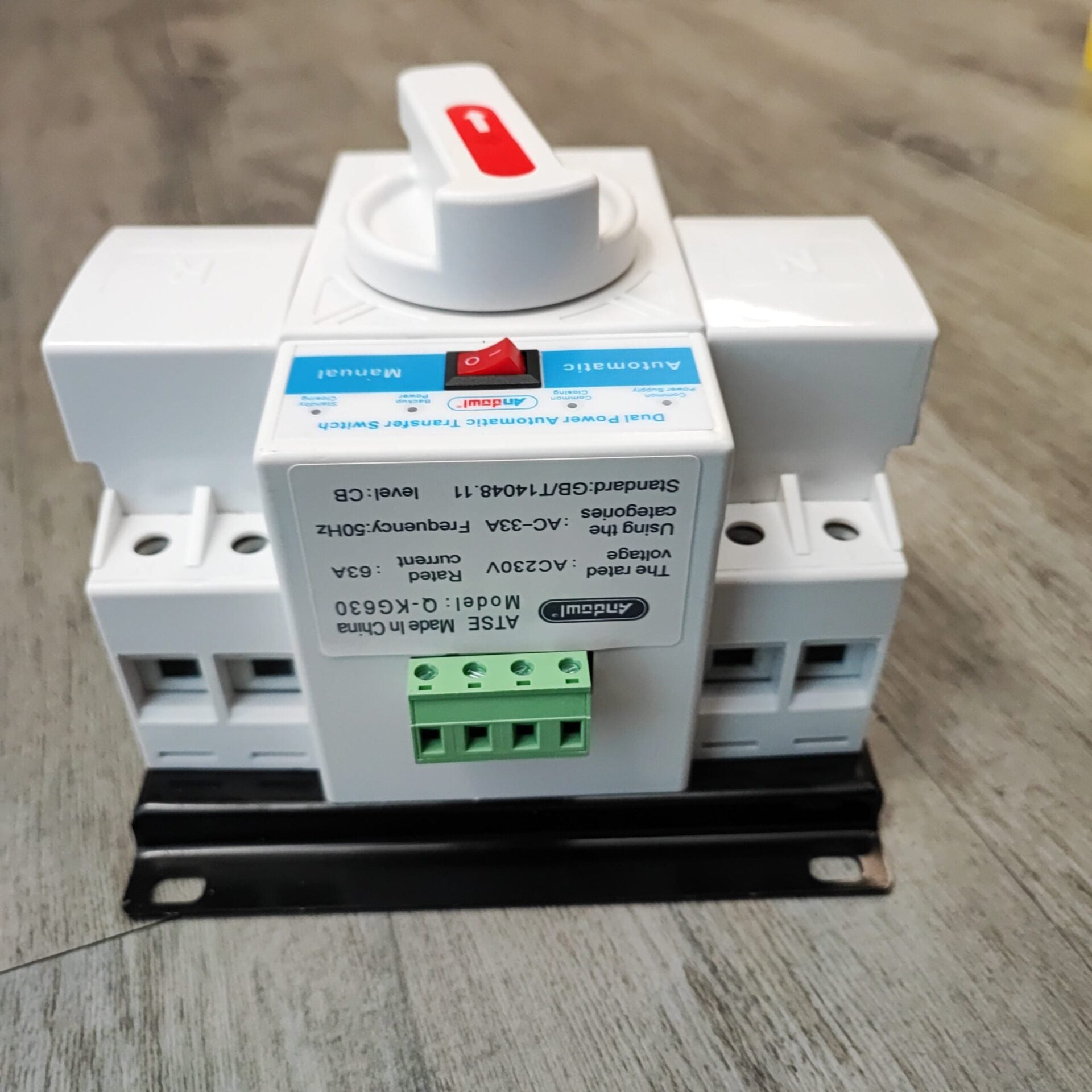 ANDOWL Q-KG630 63Amp 2 Pole AC220v Automatic Changeover Switch - Reliable and Efficient Power Transfer - Electromann SA