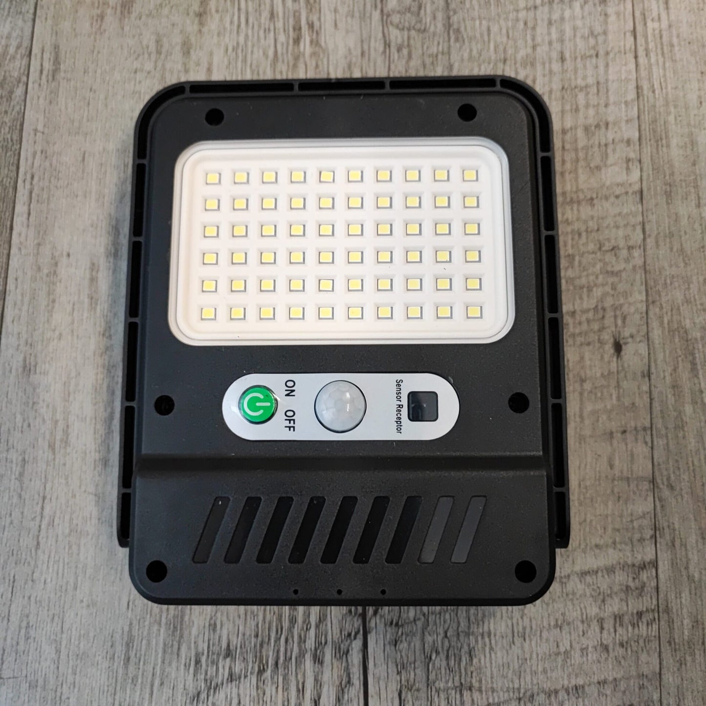 Andowl Q-60 60LED Remote Solar Motion Wall Light - Electromann SA