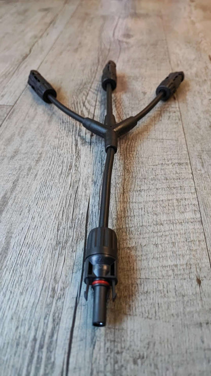 Expand Your Solar System with the 1 to 3 Solar Panel Y Connector and Splitter Set - Electromann SA