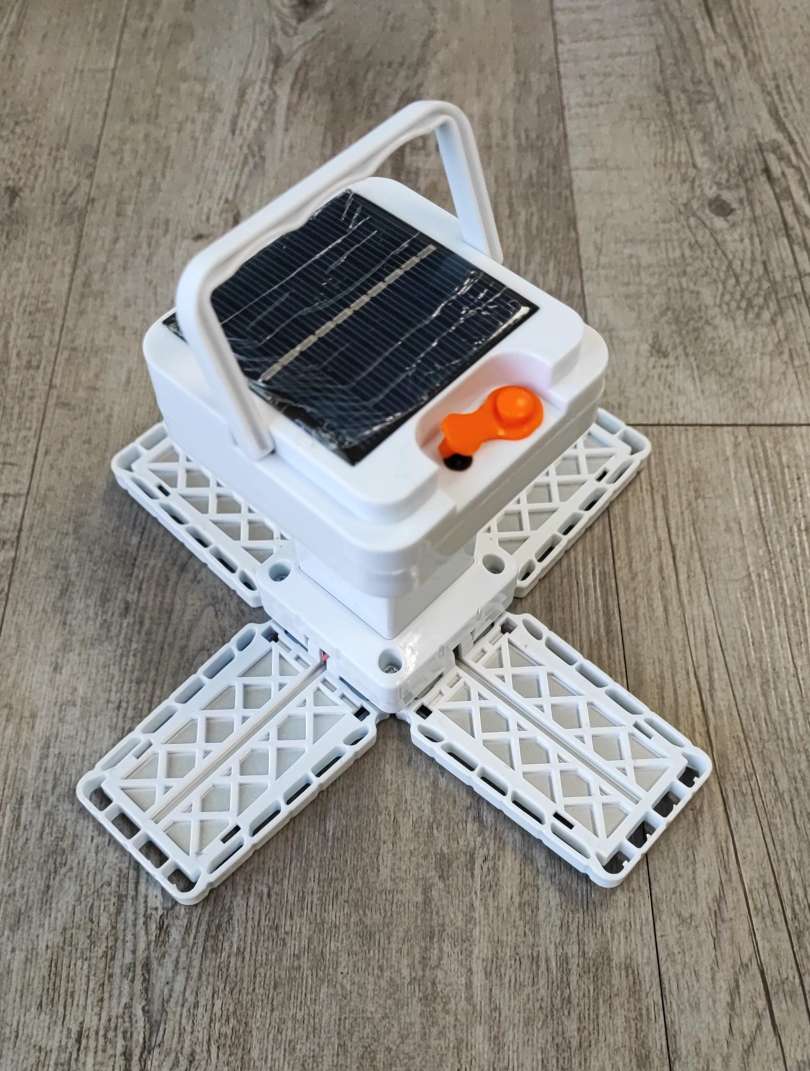 Portable Solar Rechargeable Foldable 72 LED Chip Light - Electromann SA