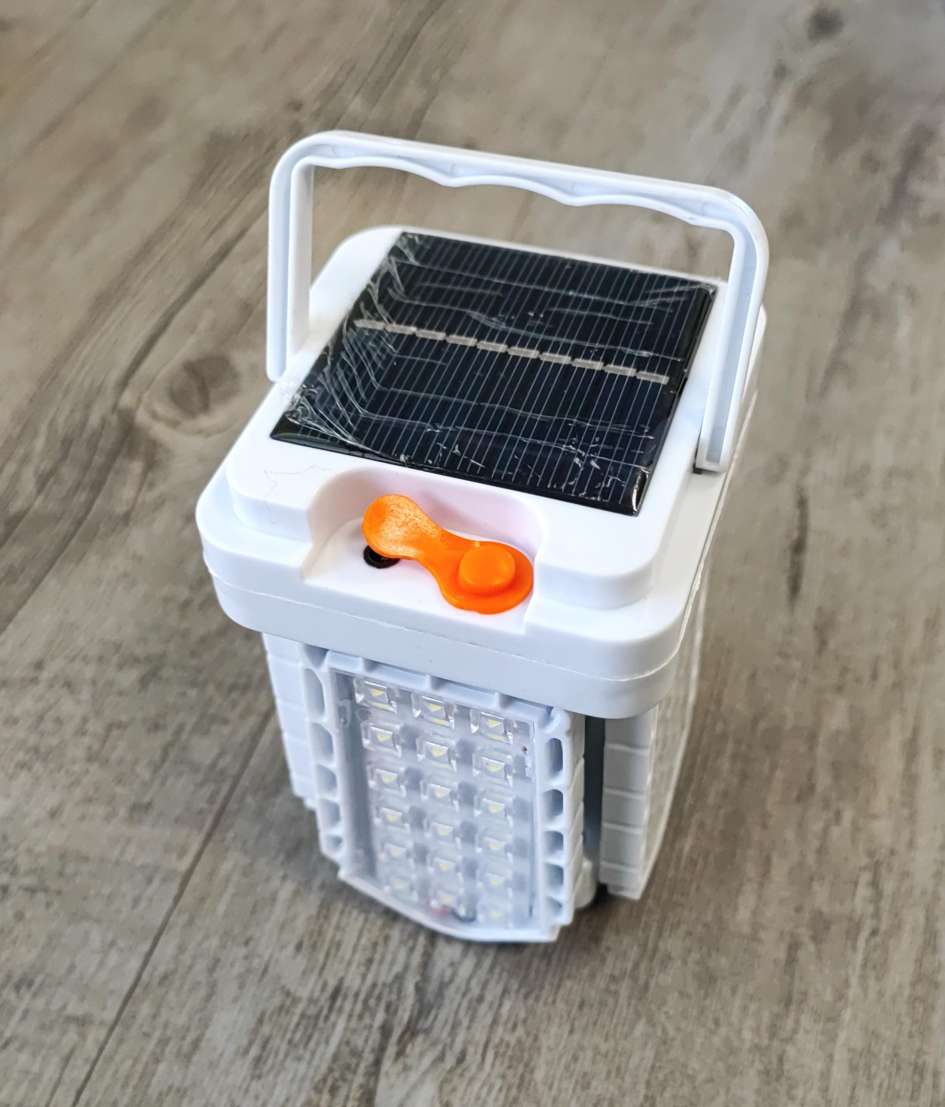 Portable Solar Rechargeable Foldable 72 LED Chip Light - Electromann SA