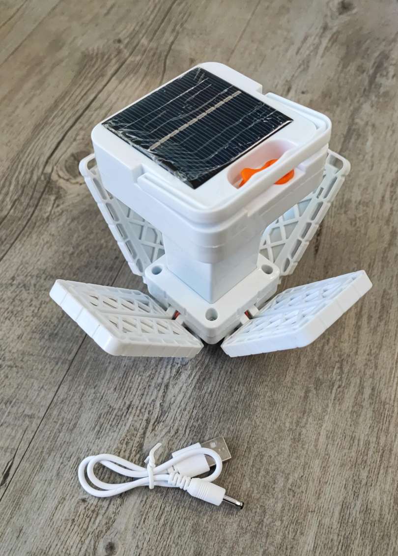 Portable Solar Rechargeable Foldable 72 LED Chip Light - Electromann SA