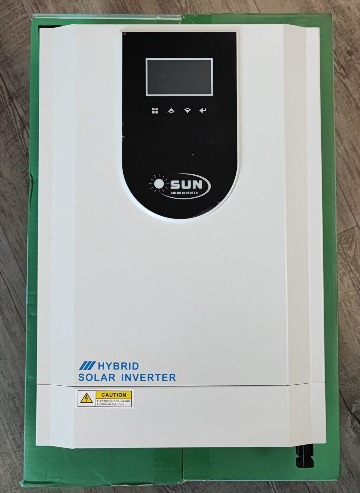 SUN 6.2KW Grid Tied 48v Pure Sine Wave Hybrid Solar Inverter - Efficient Solar Energy Conversion - Electromann SA