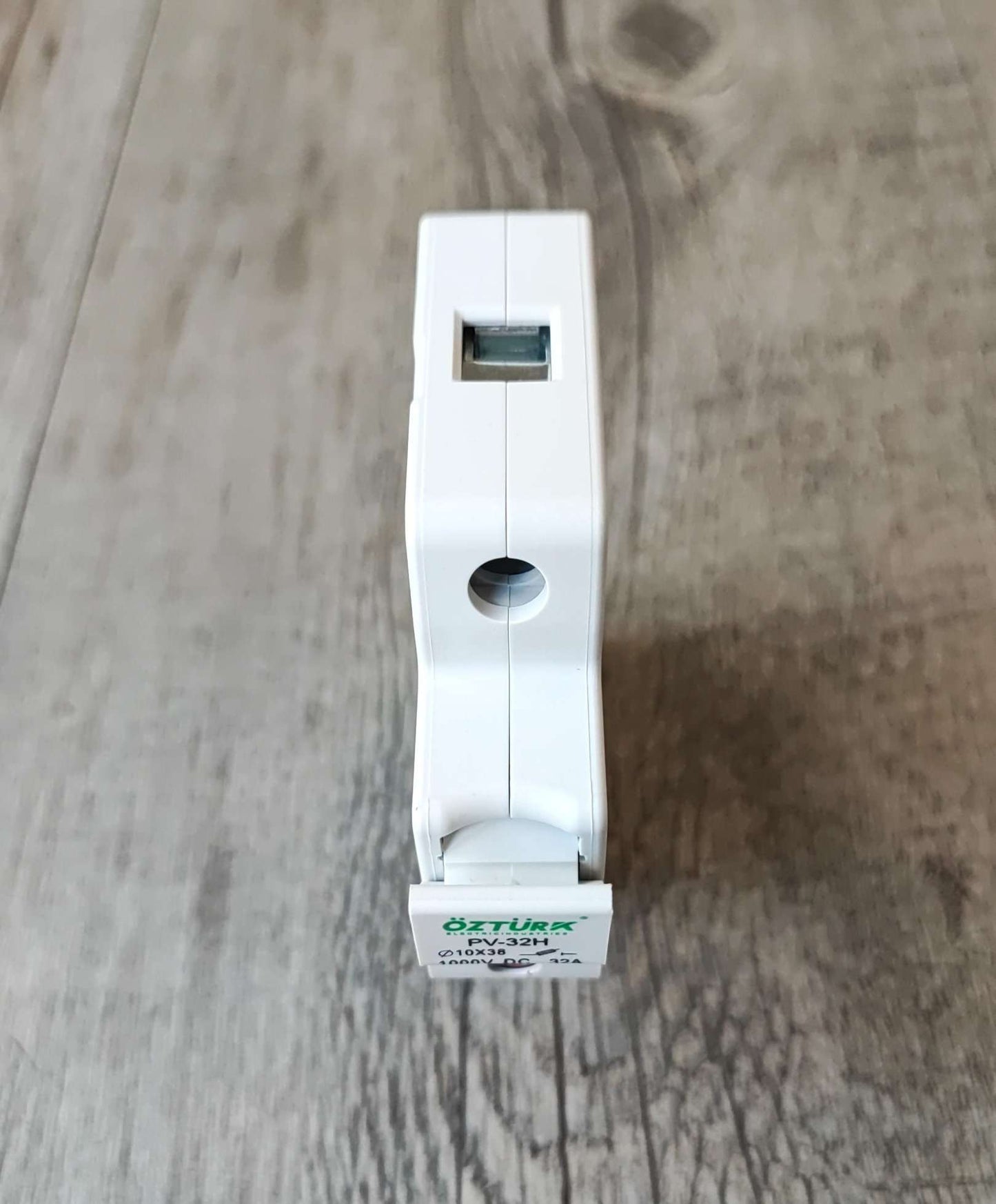 Hoselect 1000v 32 Amp Solar PV DC Fuse Holder - Reliable Overcurrent Protection - Electromann SA