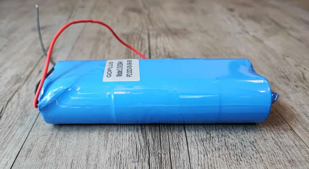 GDPLUS 20ah 3.2v LiFePo4 Battery with BMS - Reliable Power for Solar Power Systems and Electric Vehicles - Electromann SA