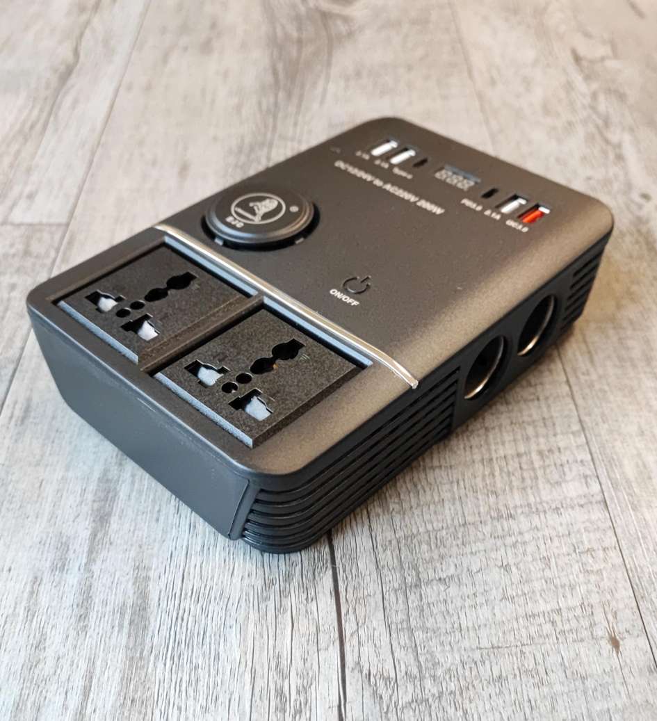 EJC 200w 12v-24v DC to 220vAC Car Power Inverter - Compact and Efficient - Electromann SA
