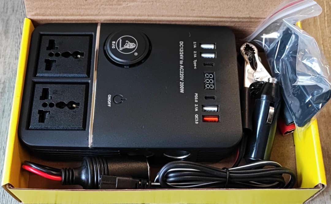 EJC 200w 12v-24v DC to 220vAC Car Power Inverter - Compact and Efficient - Electromann SA