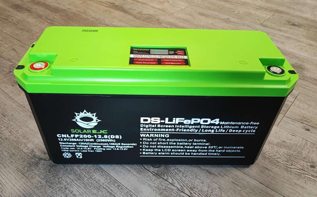 Solar EJC 200AH 12.8v 2.56kwh LiFePo4 Portable Battery - Reliable and Efficient Power Solution - Electromann SA