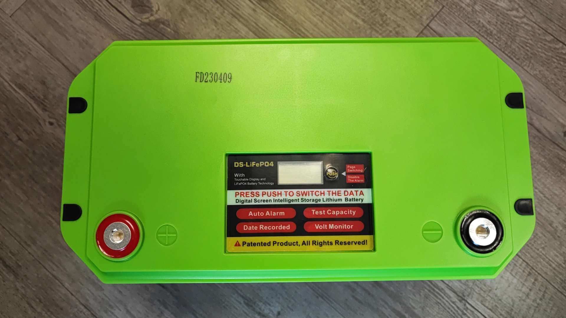 Solar EJC 200AH 12.8v 2.56kwh LiFePo4 Portable Battery - Reliable and Efficient Power Solution - Electromann SA