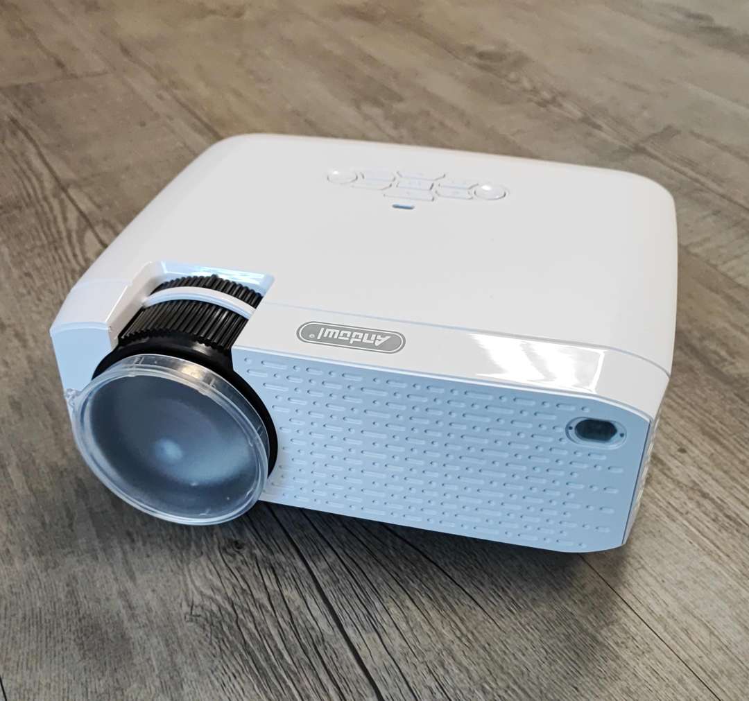 Andowl Q-A16B Ultra HD WiFi Mirroring LED Projector - Stunning Visuals in Ultra HD Resolution with Built-in WiFi - Electromann SA