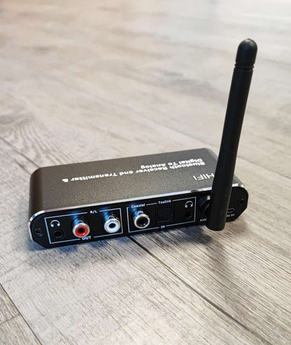 D09 Wireless Bluetooth Receiver/Transmitter and Digital to Analog Converter - Stream Music Wirelessly & Enhance Audio Quality - Electromann SA