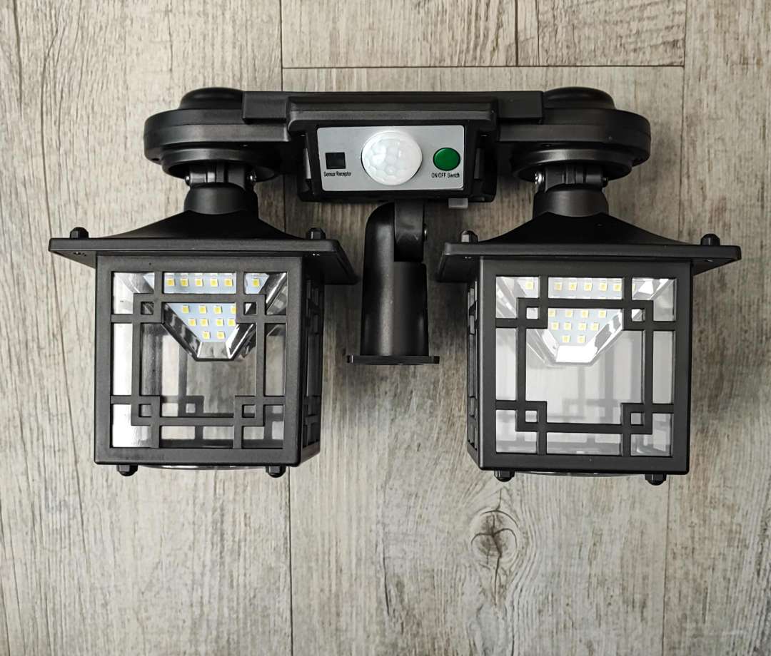 JD-2218 192LED Chip Solar Motion Sensing Remote Controlled Outdoor Light - Bright and Efficient Outdoor Lighting Solution - Electromann SA