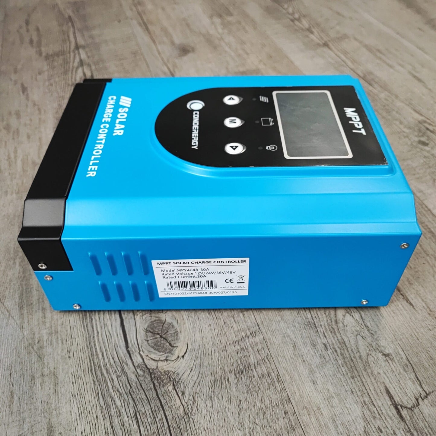 CONDERERGY MPPT 12-48v DC 50Amp Solar Charge Controller - Electromann SA