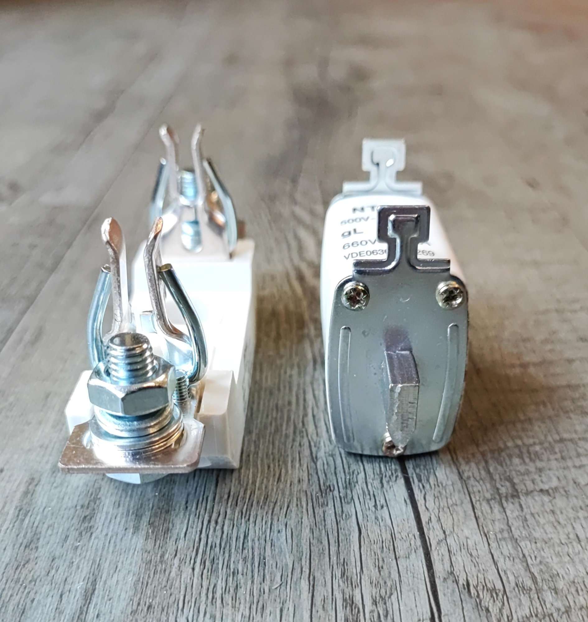 32Amp 500v Ceramic Fuse For Solar Systems - Electromann SA