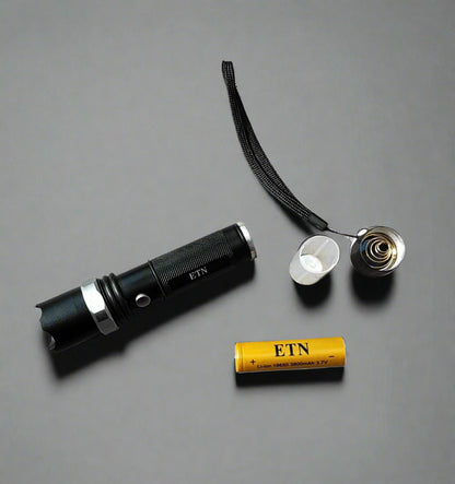 ETN Rechargeable Lithium Adjustable Zoom LED Flashlight - Electromann SA