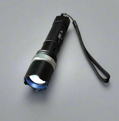 ETN Rechargeable Lithium Adjustable Zoom LED Flashlight - Electromann SA