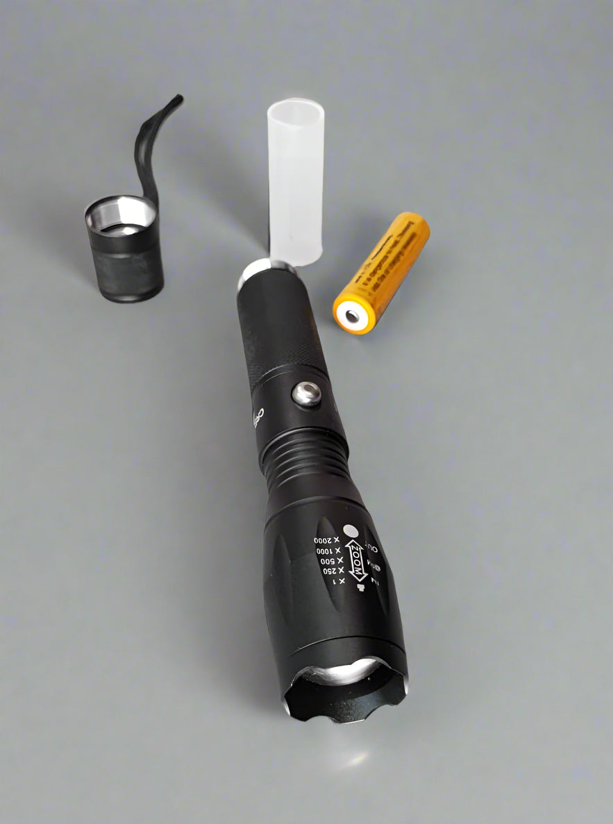 ETN 1800 Lumens Rechargeable Lithium Adjustable Zoom LED Flash light - Electromann SA