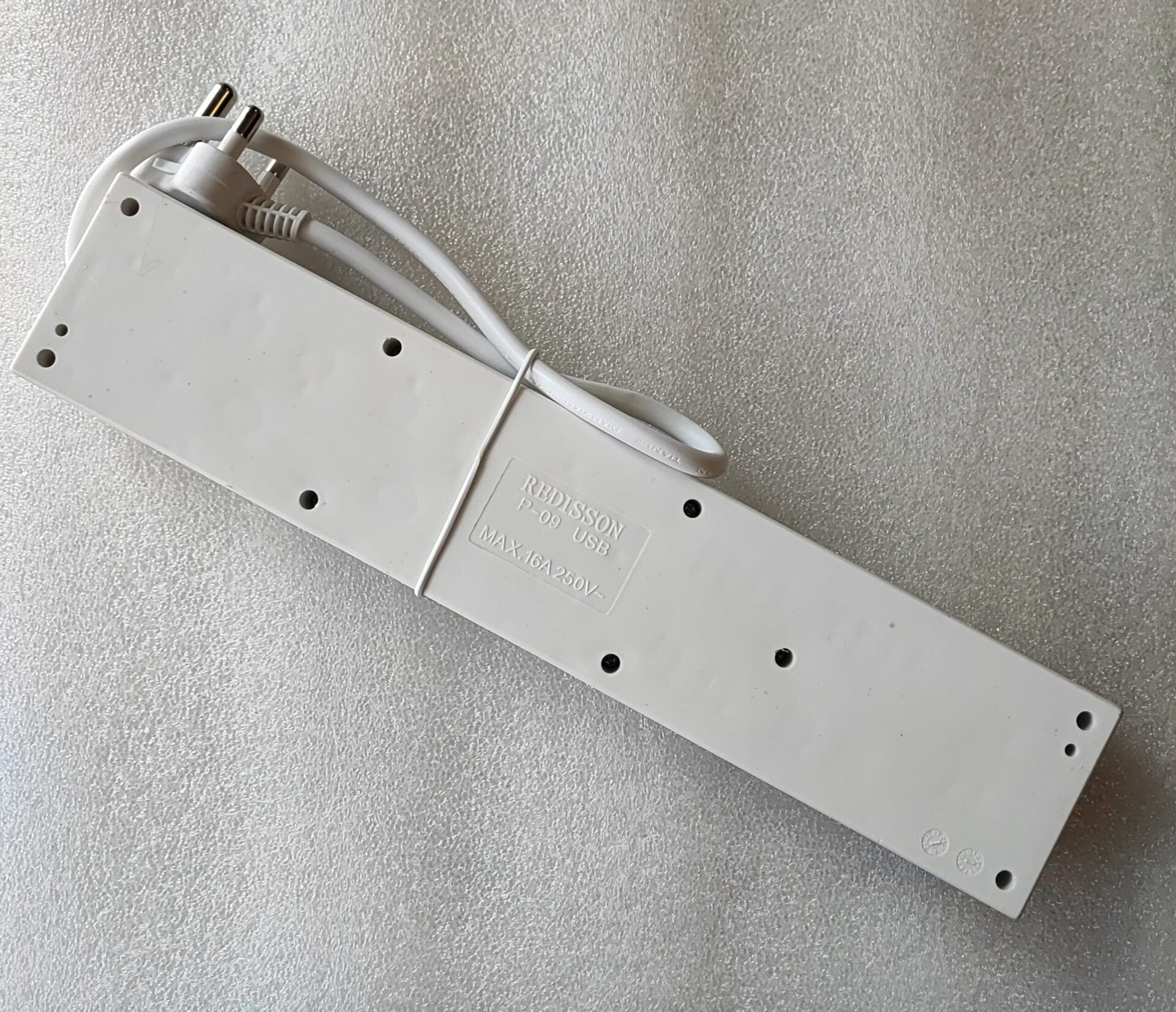 AUSMA 9 Way Multi-Plug: 3x16Amp 5x5Amp 220v + 3x 2.1Amp USB Ports Power Strip - Electromann SA