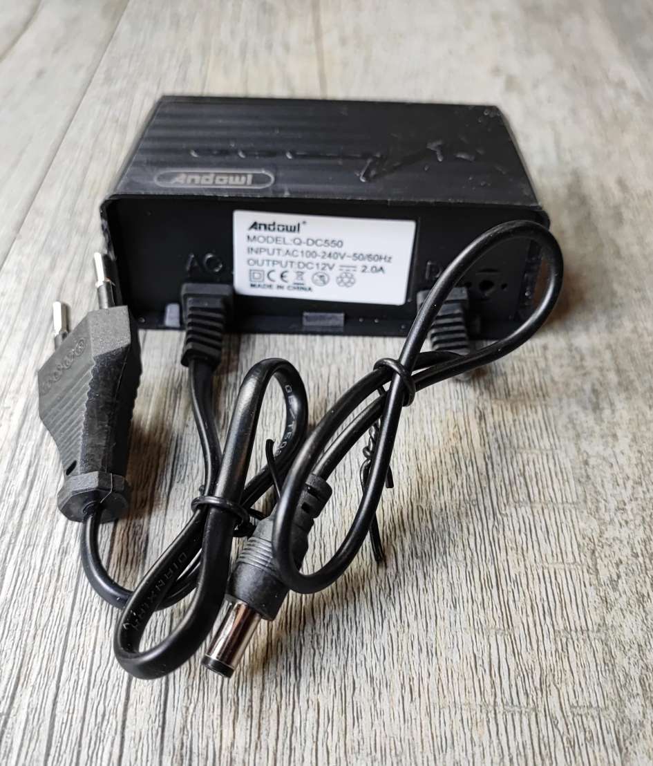 Andowl Q-DC550 Power Supply - 220v AC to 12V DC 2Amp 18w Converter for Charging Electronic Devices - Electromann SA