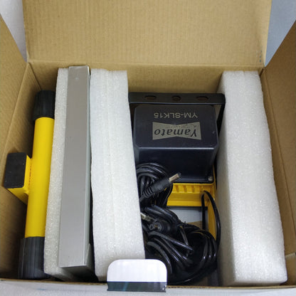 DEMO Yamato 20W Solar Rechargeable Portable LED Flood Light - Compact and Powerful Lighting Solution - Electromann SA