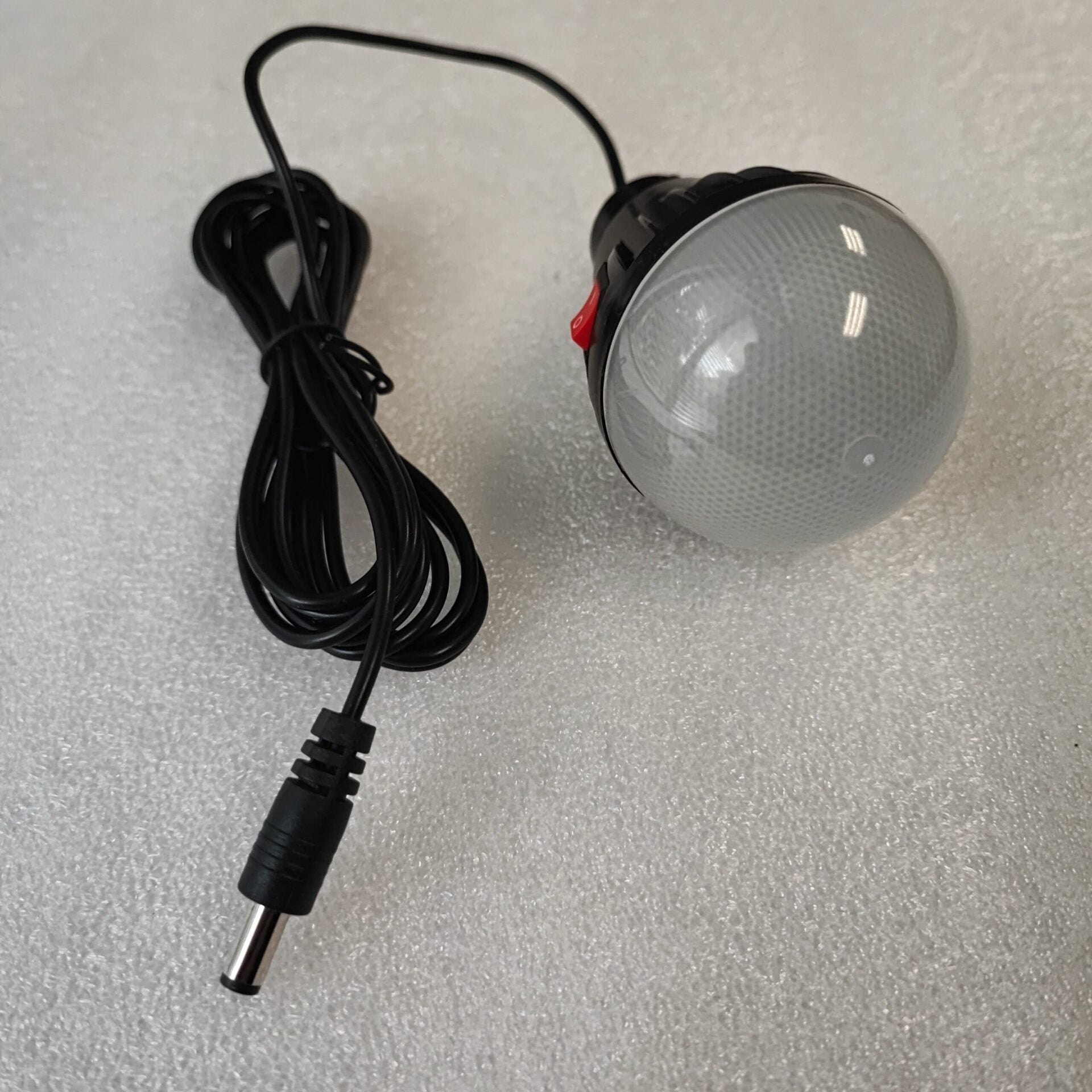 Digimark 3 LED Solar Portable Power Box Mobile Charger and Portable Light - Eco-Friendly Device for Power and Light On the Gol - Electromann SA