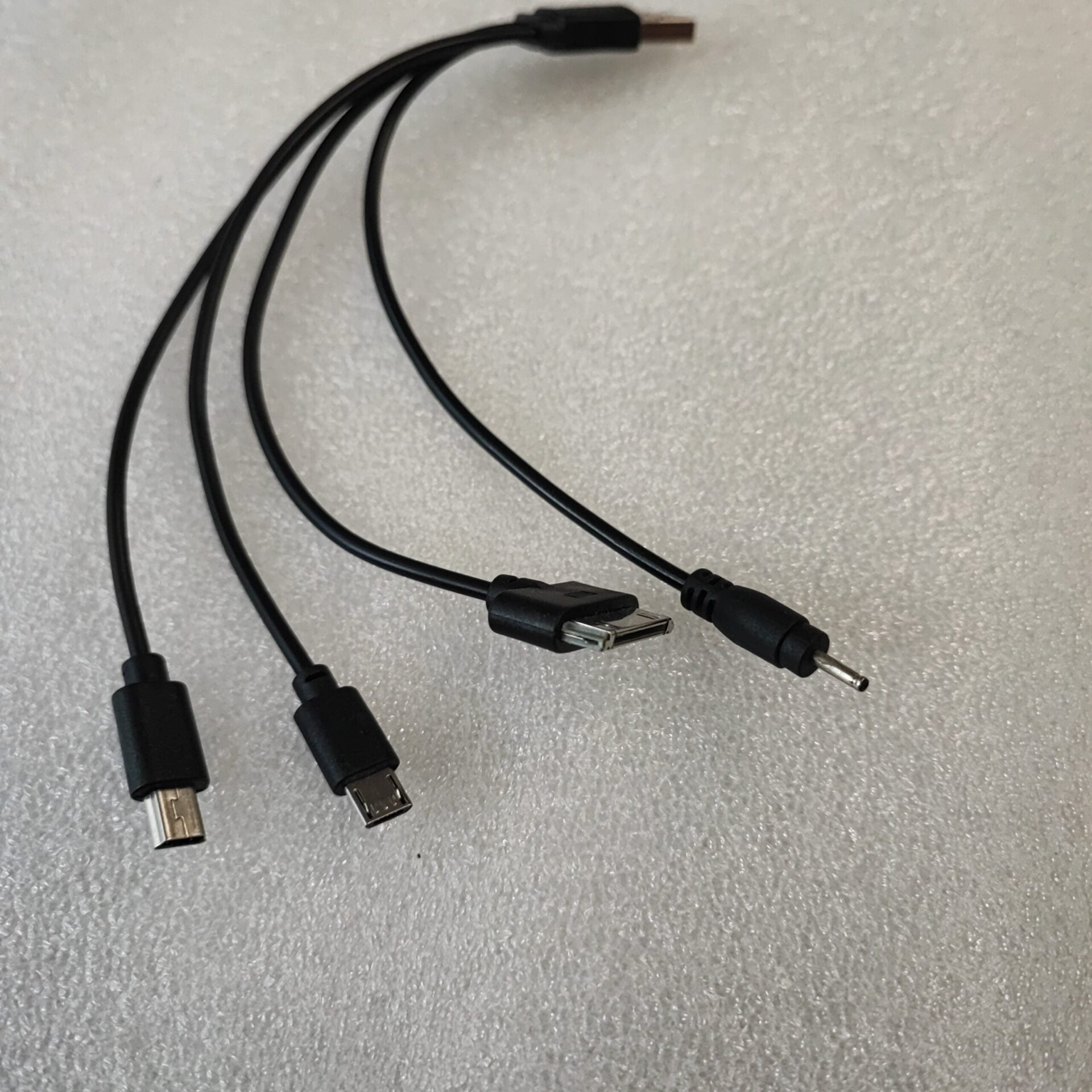 Digimark 3 LED Solar Portable Power Box Mobile Charger and Portable Light - Eco-Friendly Device for Power and Light On the Gol - Electromann SA