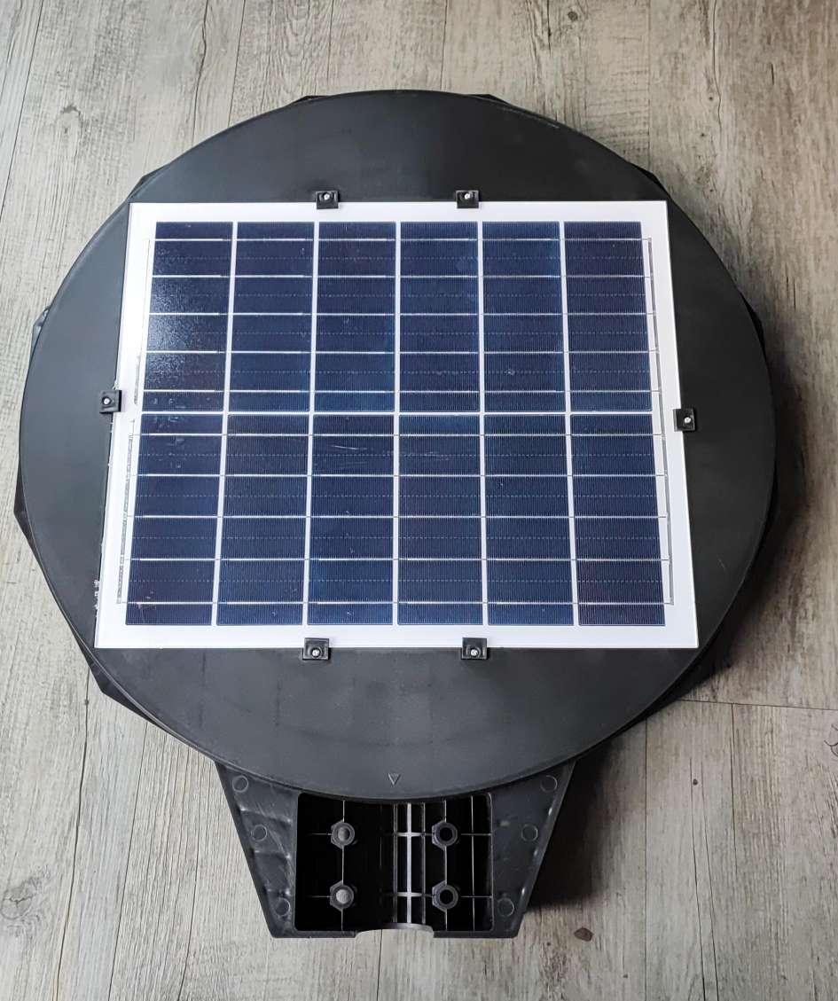 JT-CLEAR 500Watt Solar Powered LED Walkway Light - Energy Efficient Outdoor Lighting Solution - Electromann SA