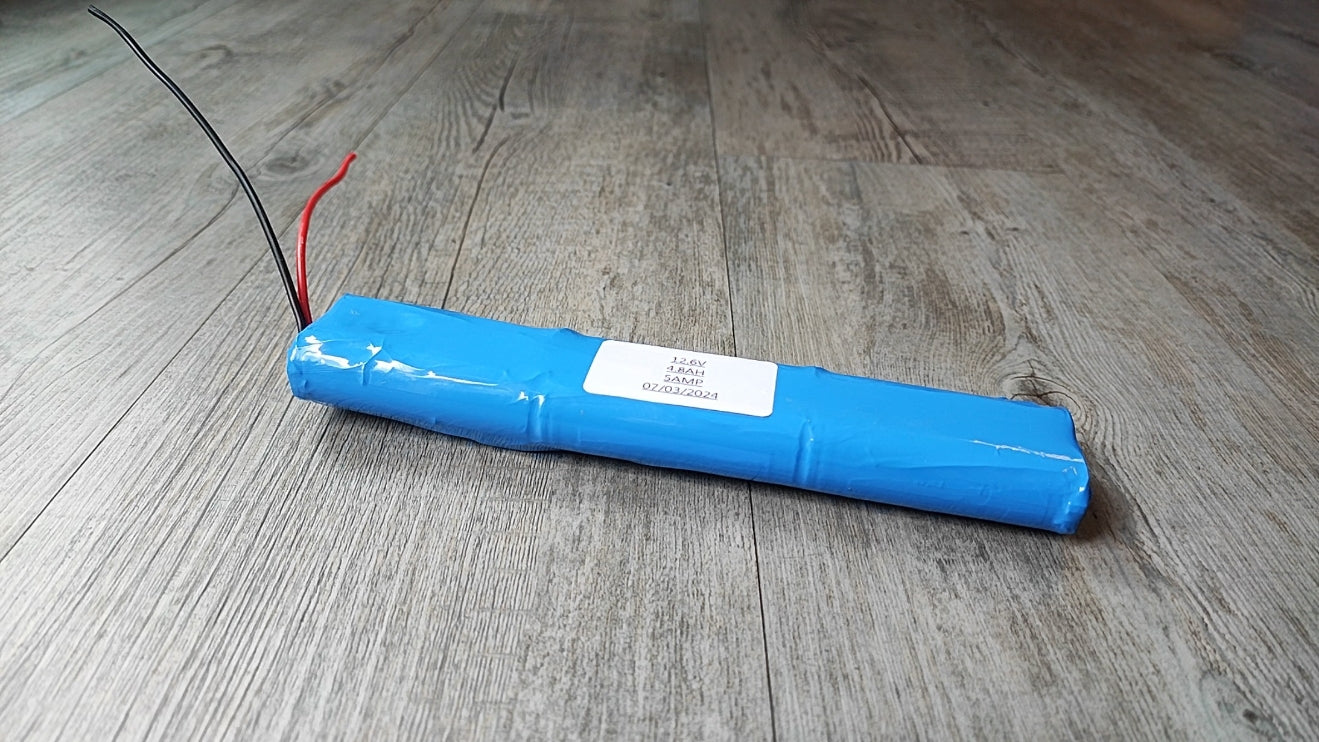 12.6v 4.8Ah 5amp Rechargeable Li-ion Battery Pack with BMS - Electromann SA