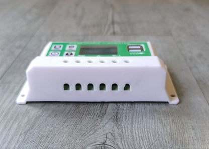 30A 12v/24v Solar Battery Charge Controller - Electromann SA