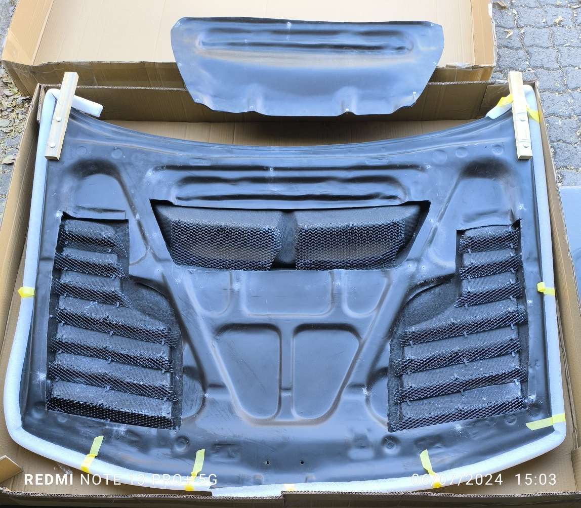 Carbon Fiber CW Style Bonnet Fit For 1998-2000 Subaru Impreza GC8 - Electromann SA