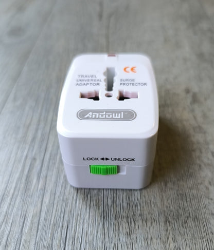 Andowl Q-A178 Universal Multi Connector Travel Adapter - Electromann SA