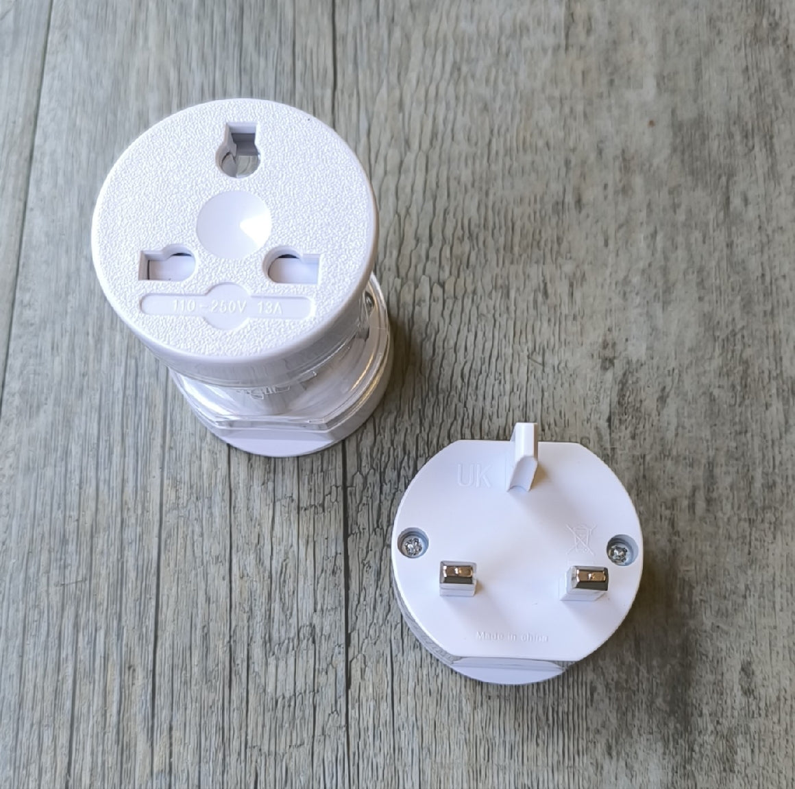 Andowl Q-A178B Universal Multi Connector Travel Adapter - Electromann SA