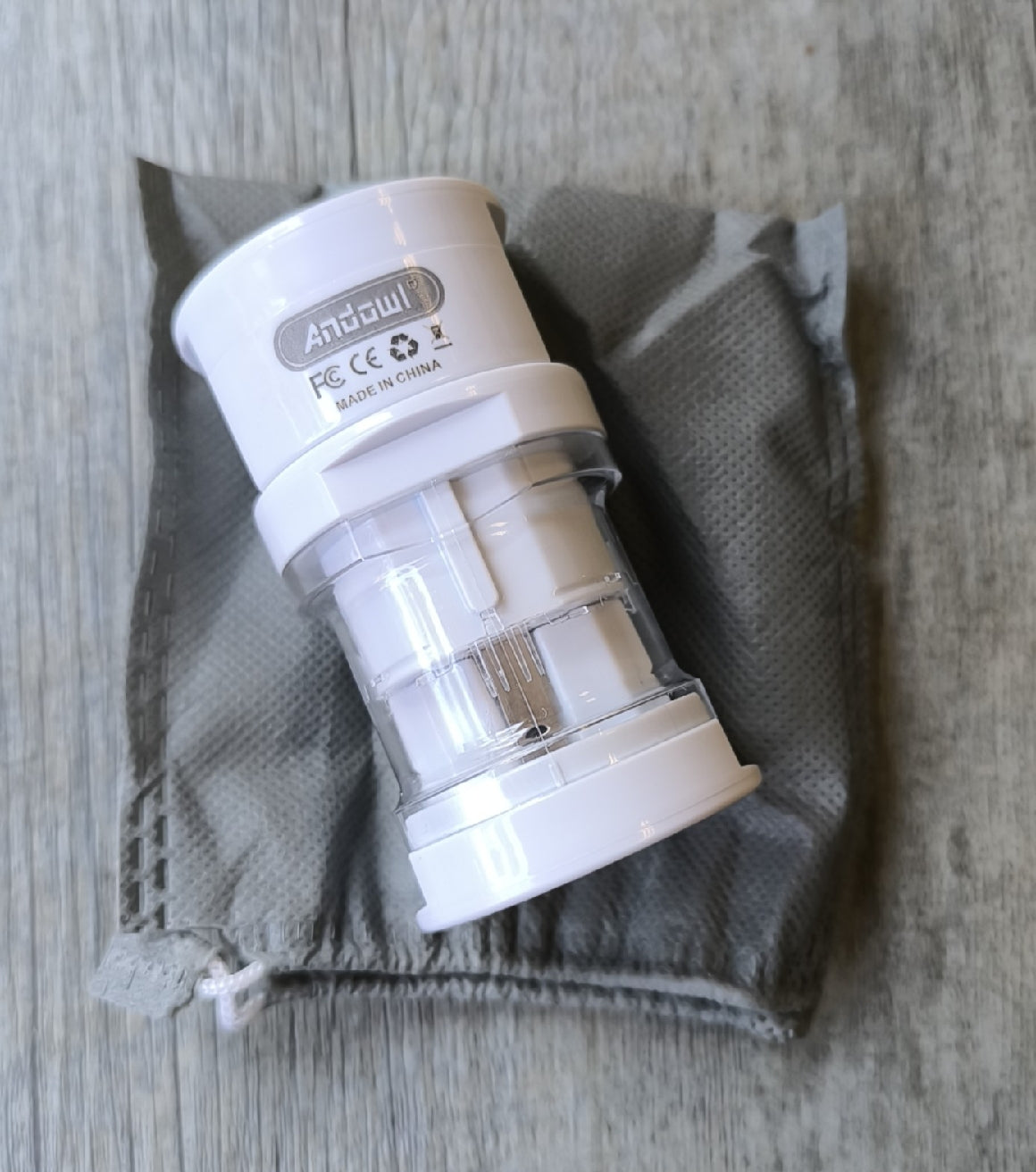 Andowl Q-A178B Universal Multi Connector Travel Adapter - Electromann SA