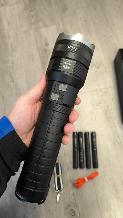 XA-G20 Aluminum Alloy High Power Led Flashlight with 181350 Lithium Batteries - Electromann SA