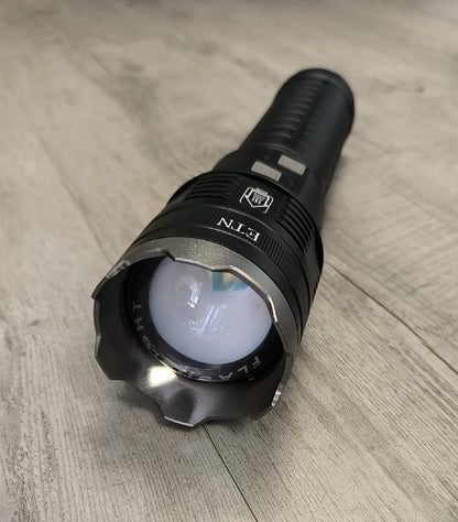 XA-G20 Aluminum Alloy High Power Led Flashlight with 181350 Lithium Batteries - Electromann SA