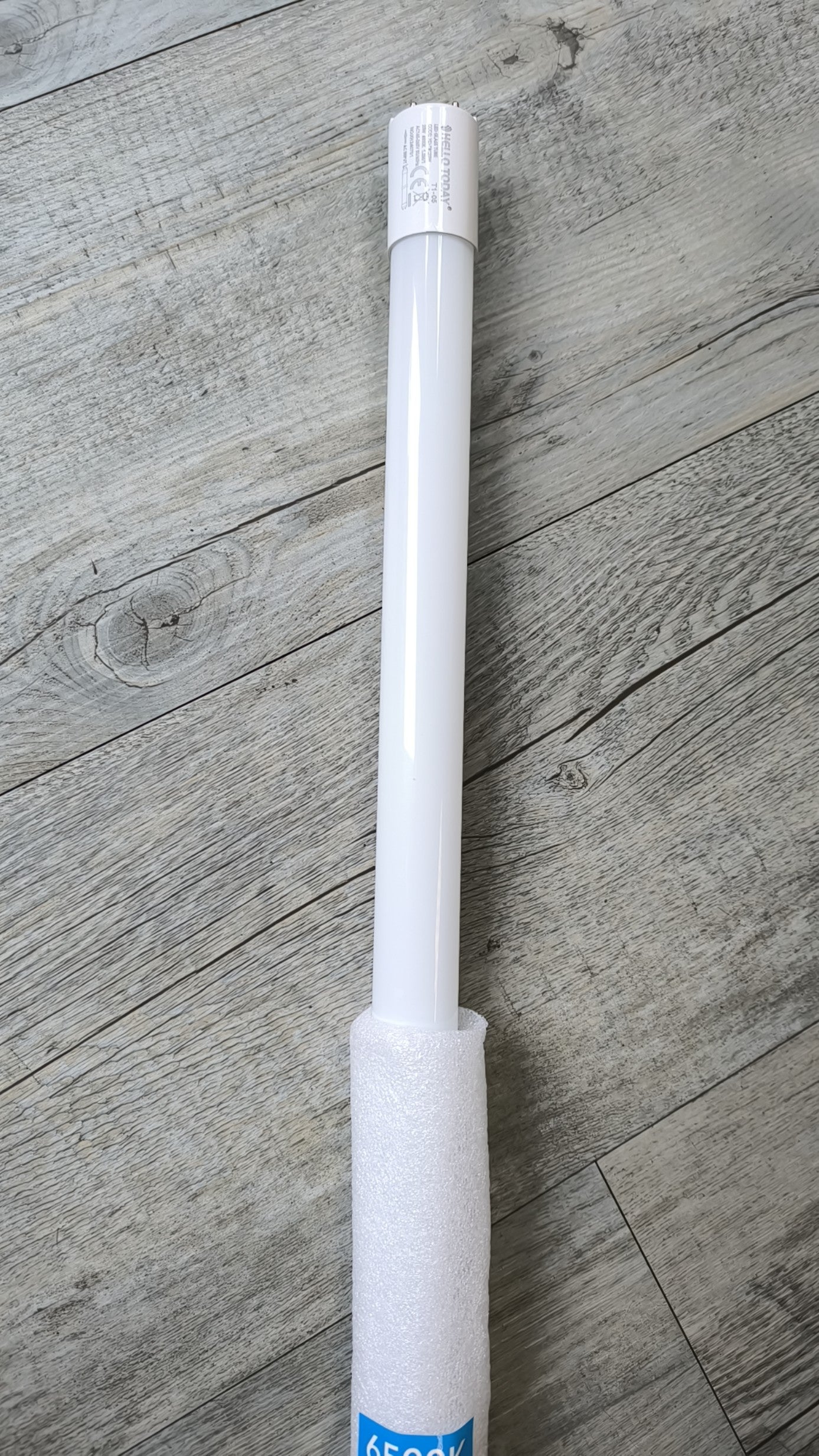 Hello Today T8 4Ft 1.2m 20w AC230v Frosted 6500K LED Tube - Electromann SA