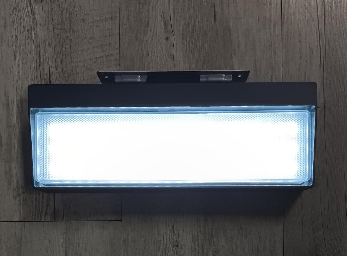 AUSMA Solar Rechargeable Interaction Wall Lamp - Eco-Friendly and Interactive Lights and Lighting Accessories Solution - Electromann SA