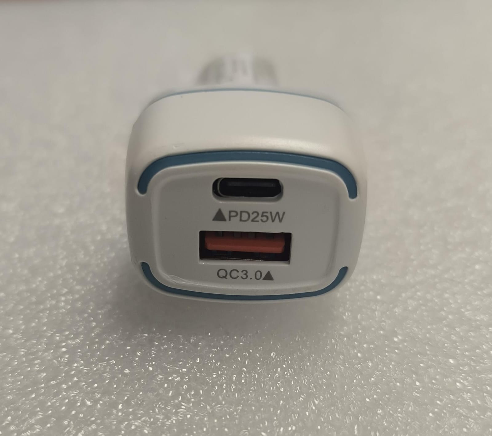 High-Speed 2Port PD20W +  QC 3.0 Car Charger with Lighter Socket - Electromann SA