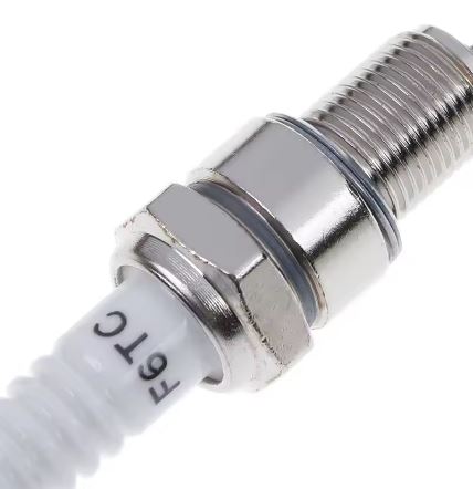 New Replacement F6TC Spark Plug for Pentamark Portable Petrol Generators - Electromann SA