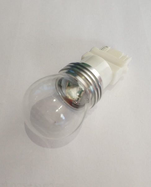 9w CREE SMD Cool White 3156 LED Light Bulb