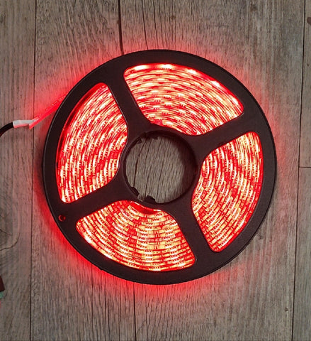 ##REDUCED TO CLEAR## 12v DC 5m 300 x 5050Led Chip Soft Red Weatherproof LED Light Strip Roll