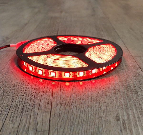 ##REDUCED TO CLEAR## 12v DC 5m 300 x 5050Led Chip Soft Red Weatherproof LED Light Strip Roll