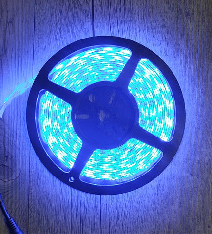 ##REDUCED TO CLEAR## 12v DC 5m 300 x 5050Led Chip Soft Blue Weatherproof LED Light Strip Roll